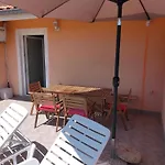 Jere Apartman *